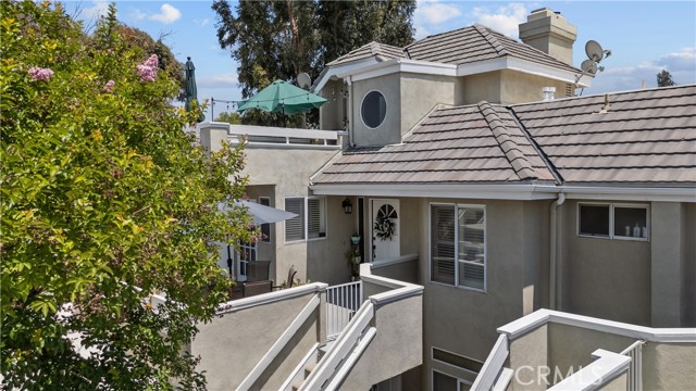 Property photo of 23957 Arroyo Park DR