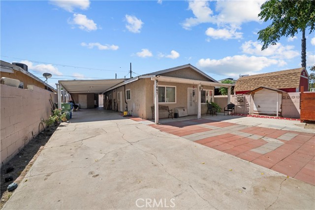 Property photo of 7447 Clybourn AV
