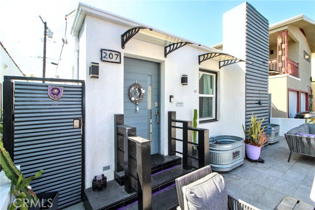 Property photo of 207 Santa Ana AV