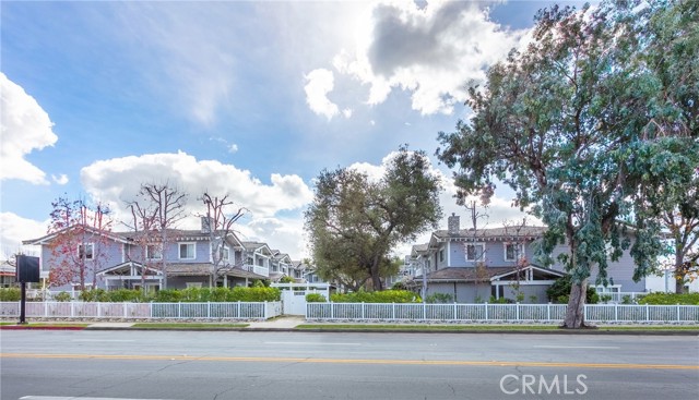Property photo of 50 W Mountain ST