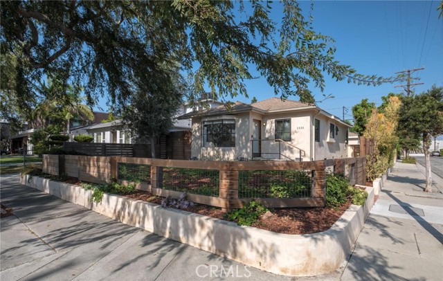 Photo of 3050 Reid Ave