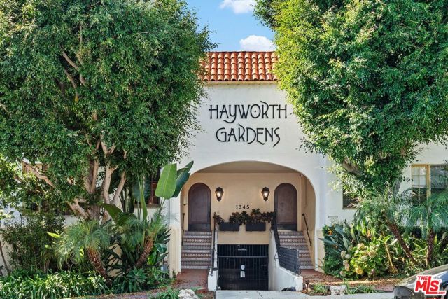 Property photo of 1345 N Hayworth AV