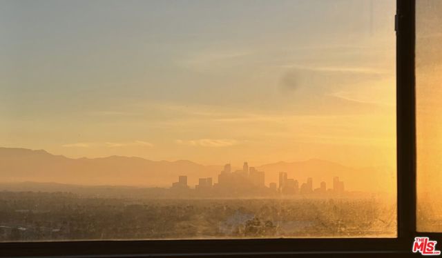 Property photo of 3921 Don Diablo DR