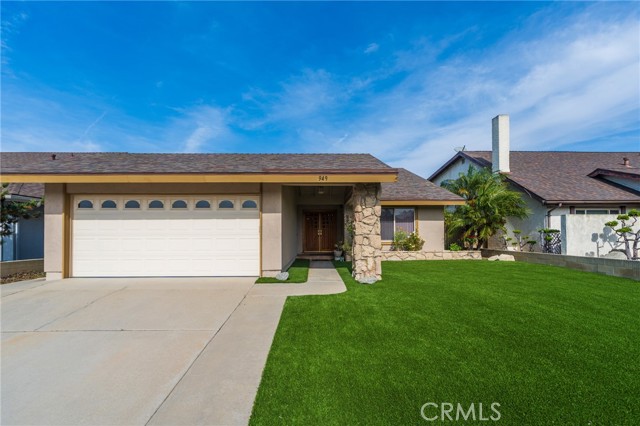 Property photo of 949 Fernrest DR