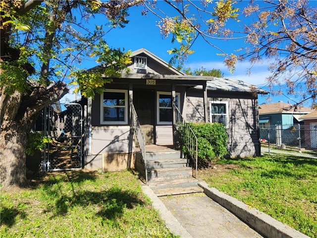 Property photo of 305 W Heald