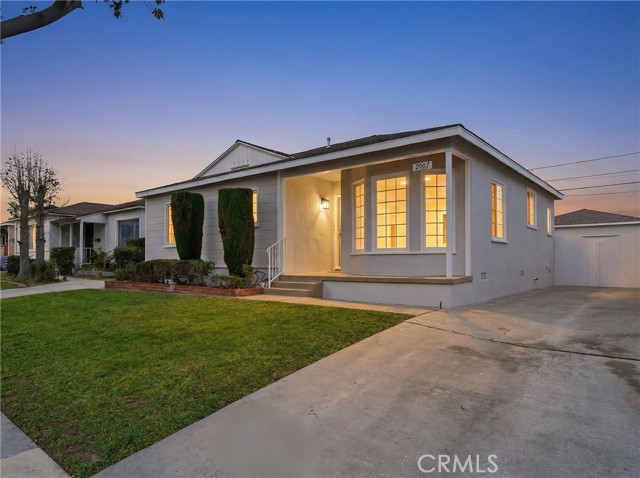 Property photo of 2917 Del Amo Blvd