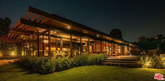 Property photo of 2505 Carman Crest DR