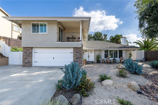 Photo of 19582 Crestknoll