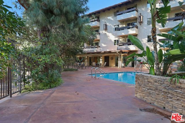 Property photo of 2700 Cahuenga BL