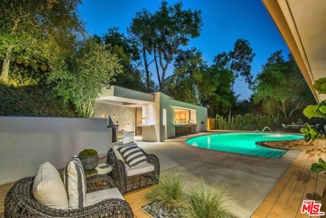 Property photo of 16957 Mooncrest DR