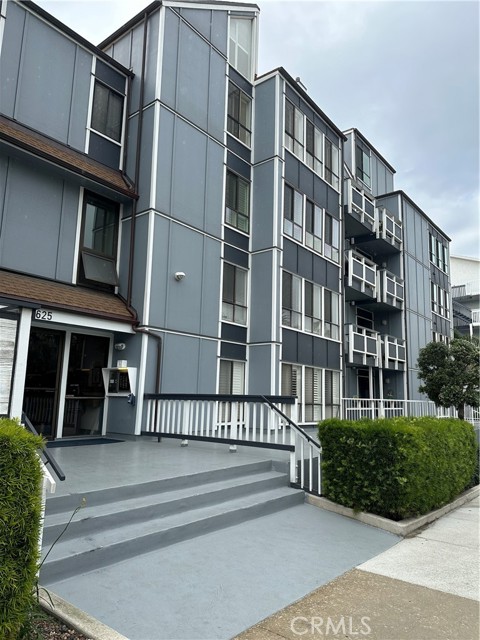 Property photo of 625 Esplanade
