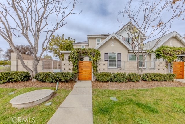 Property photo of 698 Americana DR