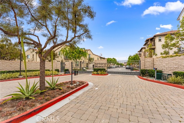 Property photo of 133 Lantana DR