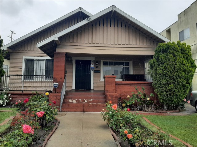 Property photo of 532 N Oxford AV