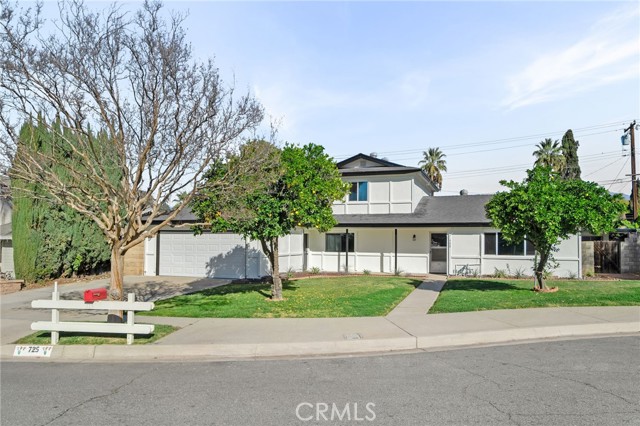 Property photo of 725 Robinhood LN