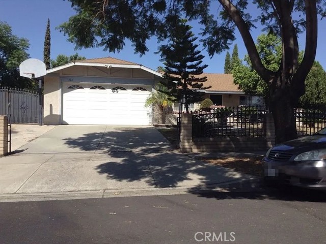 Property photo of 322 N Fillmore AV