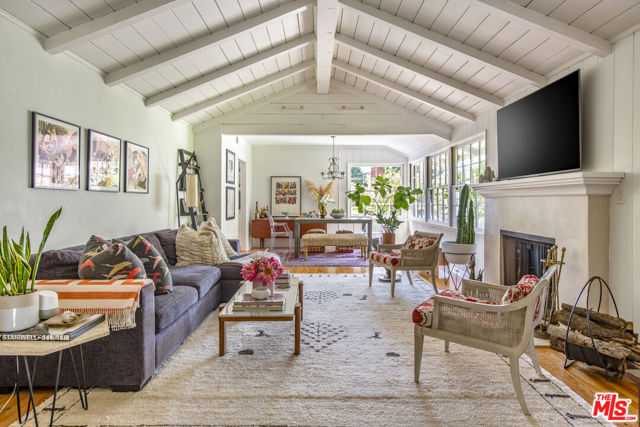 Property photo of 3681 Goodland AV