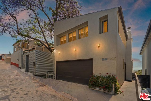 Property photo of 3006 Vista Crest DR