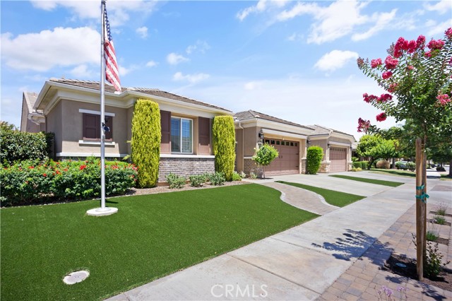 Property photo of 5658 Paseo Famosa