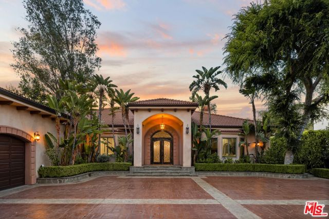 Property photo of 13845 Magnolia BL