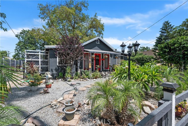 Property photo of 3747 Farnham PL