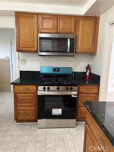 Property photo of 1411 W Avenue H9