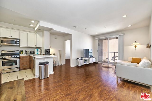 Property photo of 360 W Avenue 26