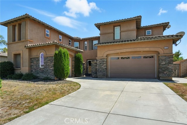 Property photo of 18338 Lakepointe DR