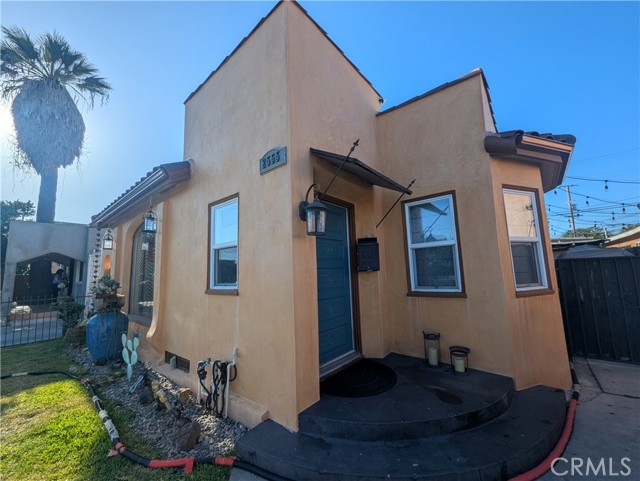Property photo of 2555 Cass PL