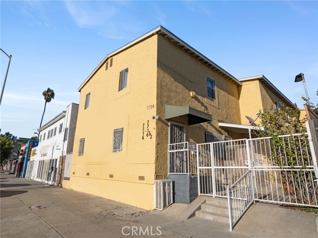 Property photo of 7714 S Broadway