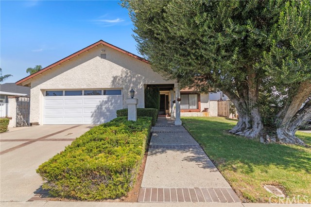 Property photo of 22561 Catania