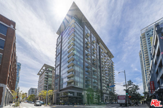 Property photo of 1100 S Hope ST