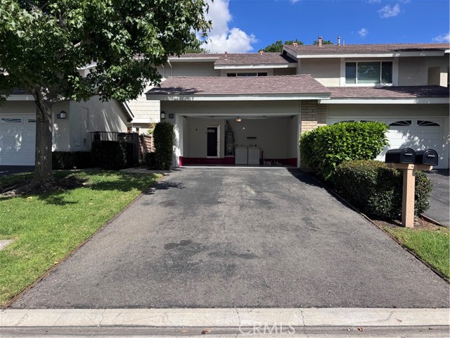 Property photo of 61 Ashbrook