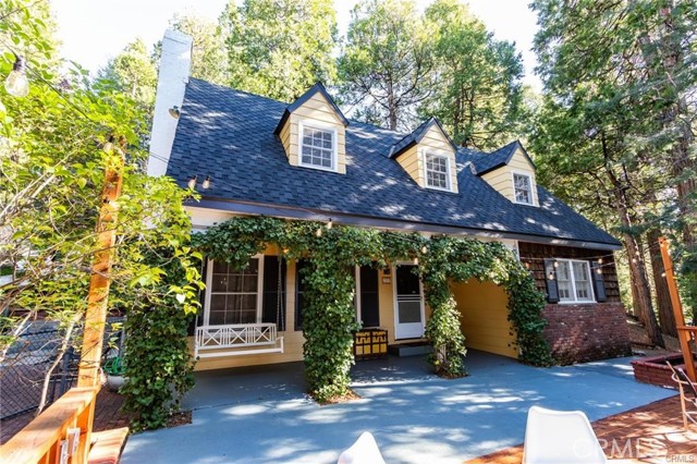 Property photo of 222 Holiday DR
