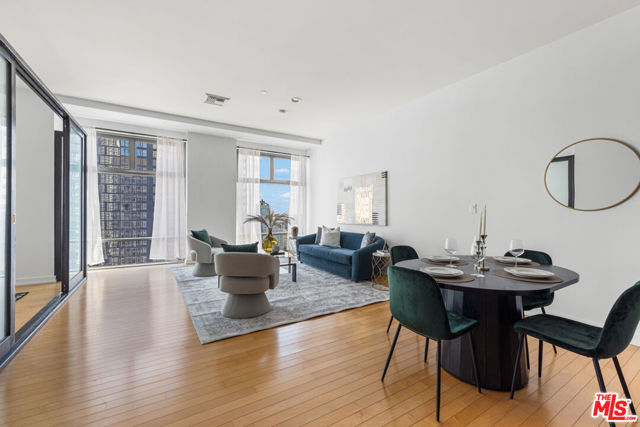 Property photo of 801 S Grand AV