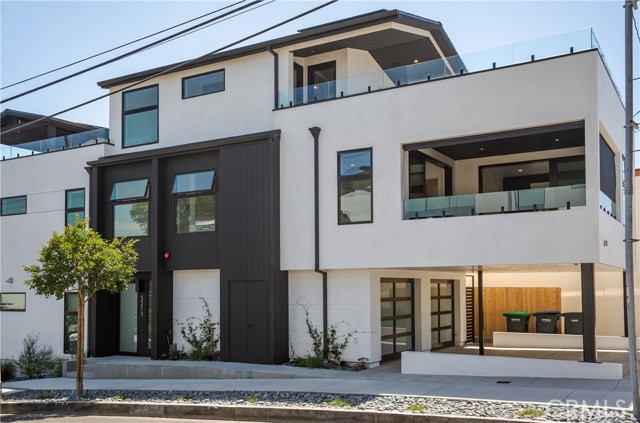 Property photo of 521 Iris