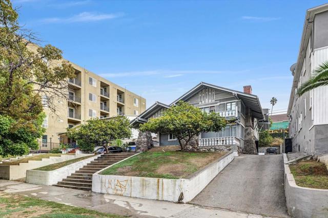 Photo of 226 S Rampart Bl