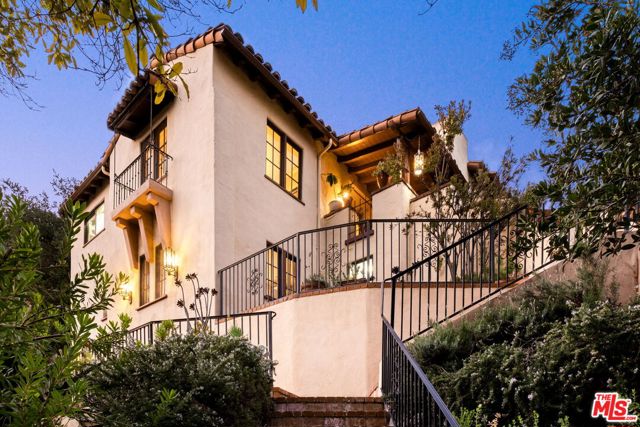 Property photo of 1441 Andenes DR