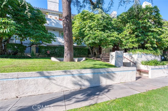 Photo of 245 S Holliston Av