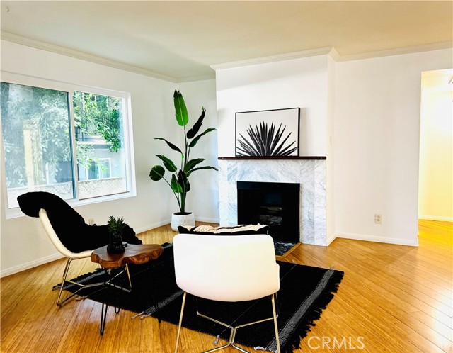 Property photo of 1237 E 6th