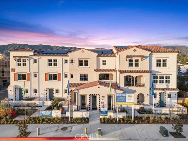 Photo of 729 E. Route 66