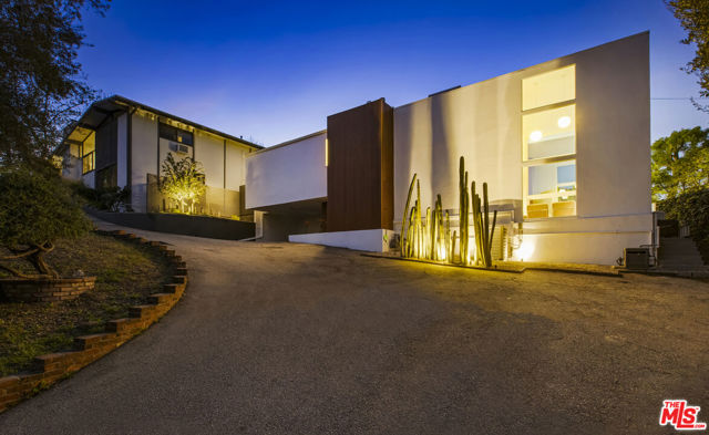 Property photo of 11534 Laurelcrest DR