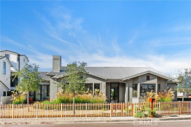Property photo of 337 Holmwood DR
