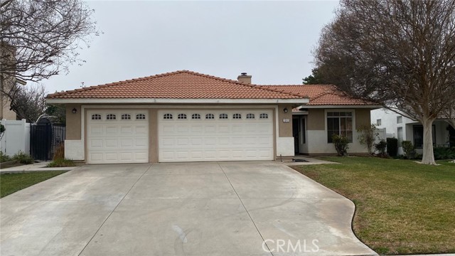 Property photo of 1041 S Helena St