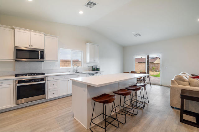 Property photo of 44721 Melkesian BL