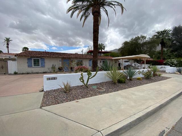 Property photo of 1029 E El Alameda