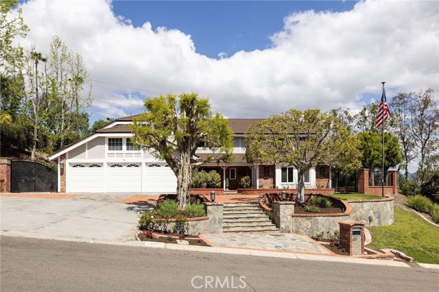 Property photo of 25611 Rangewood RD