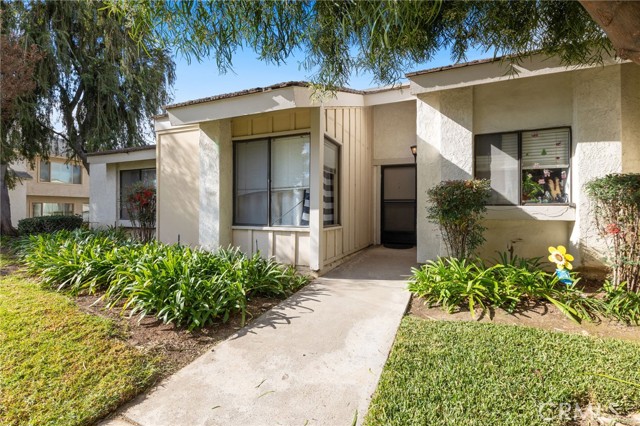 Property photo of 976 E La Habra BL