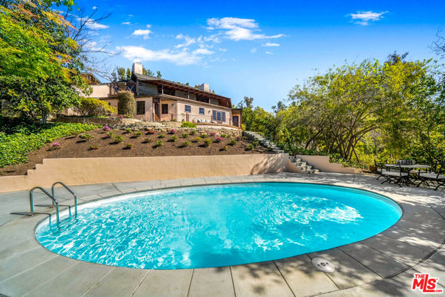 Property photo of 1277 Leona DR