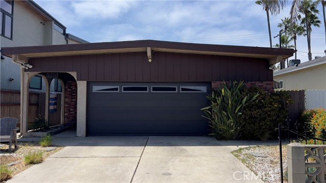 Property photo of 2321 Cloy AV